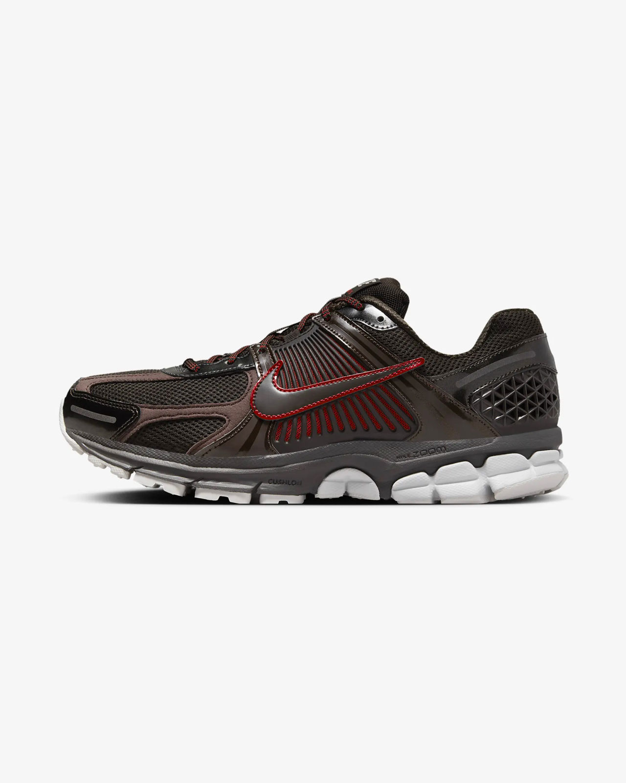 送料込み 追跡あり Nike Zoom Vomero Roam \"Triple Black\" Nike Zoom Vomero Roam Triple Black (Women's) - HQ2181-004 - US